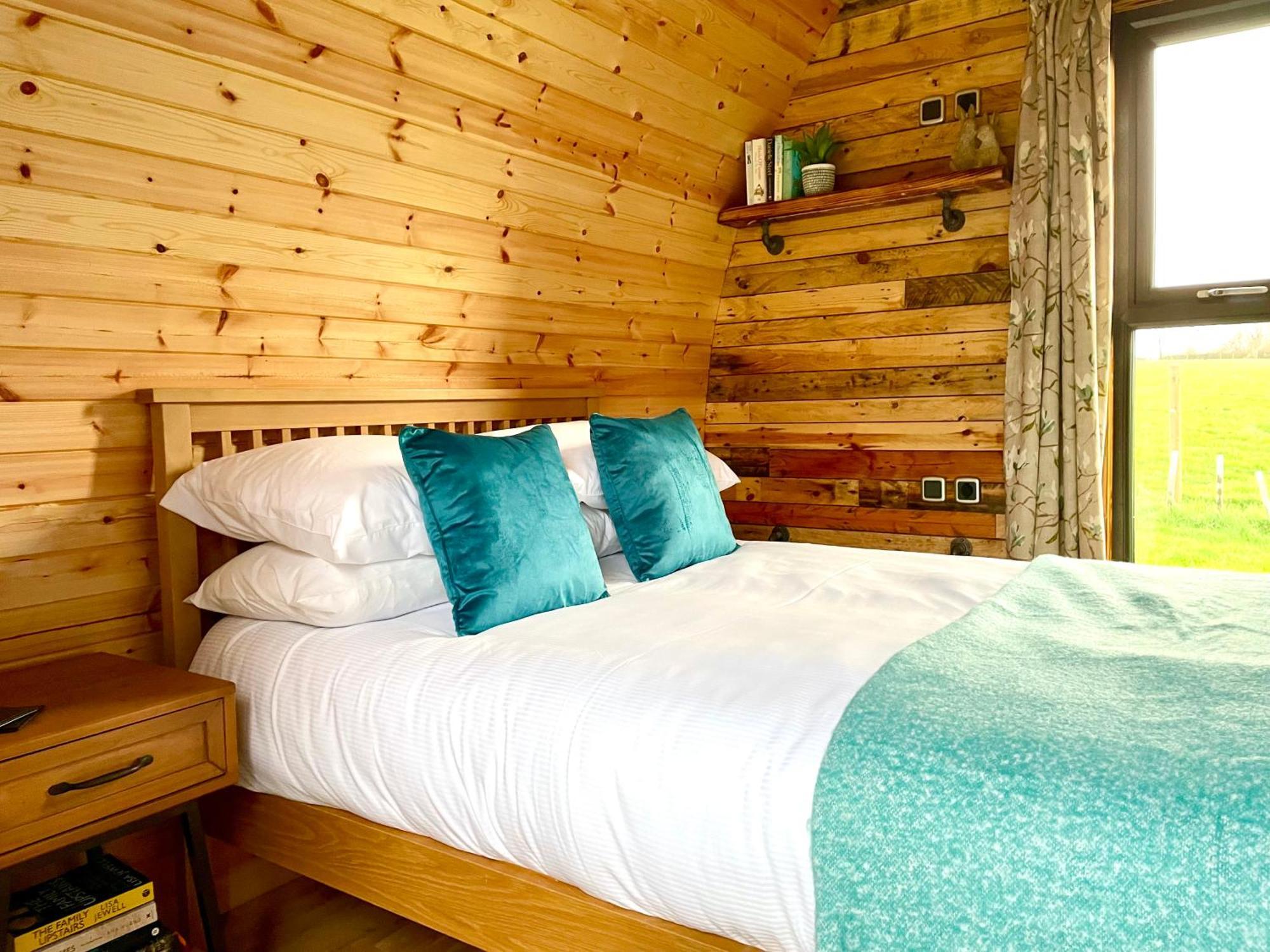 Alder Pod, Clay Bank Huts Hotel Ingleby Greenhow Exterior photo